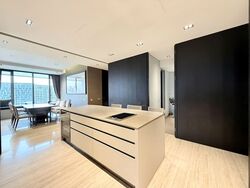 TwentyOne Angullia Park (D9), Condominium #560095141